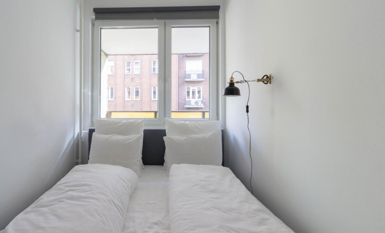 Standard Apartment By Hi5 - Madach Budapest Exterior photo